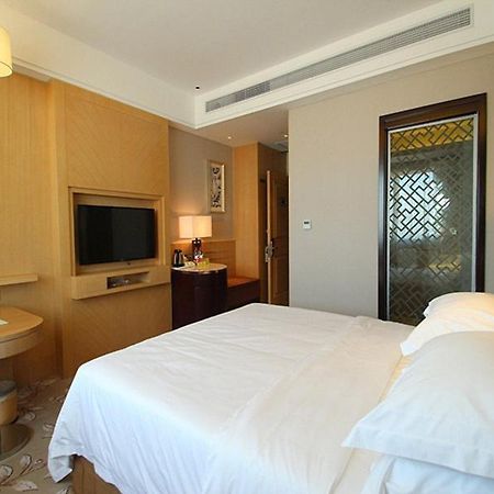 Vienna Hotel Waigaoqiao Shanghai Eksteriør billede